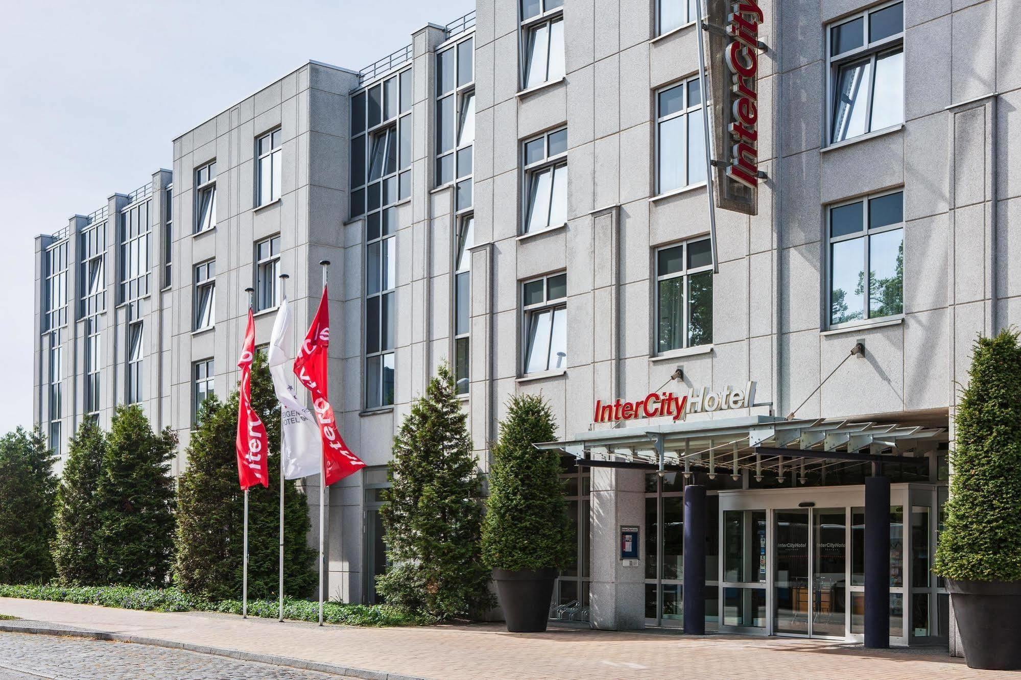 Intercityhotel Rostock Bagian luar foto