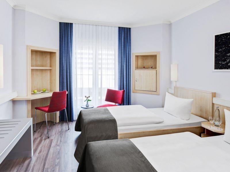 Intercityhotel Rostock Bagian luar foto