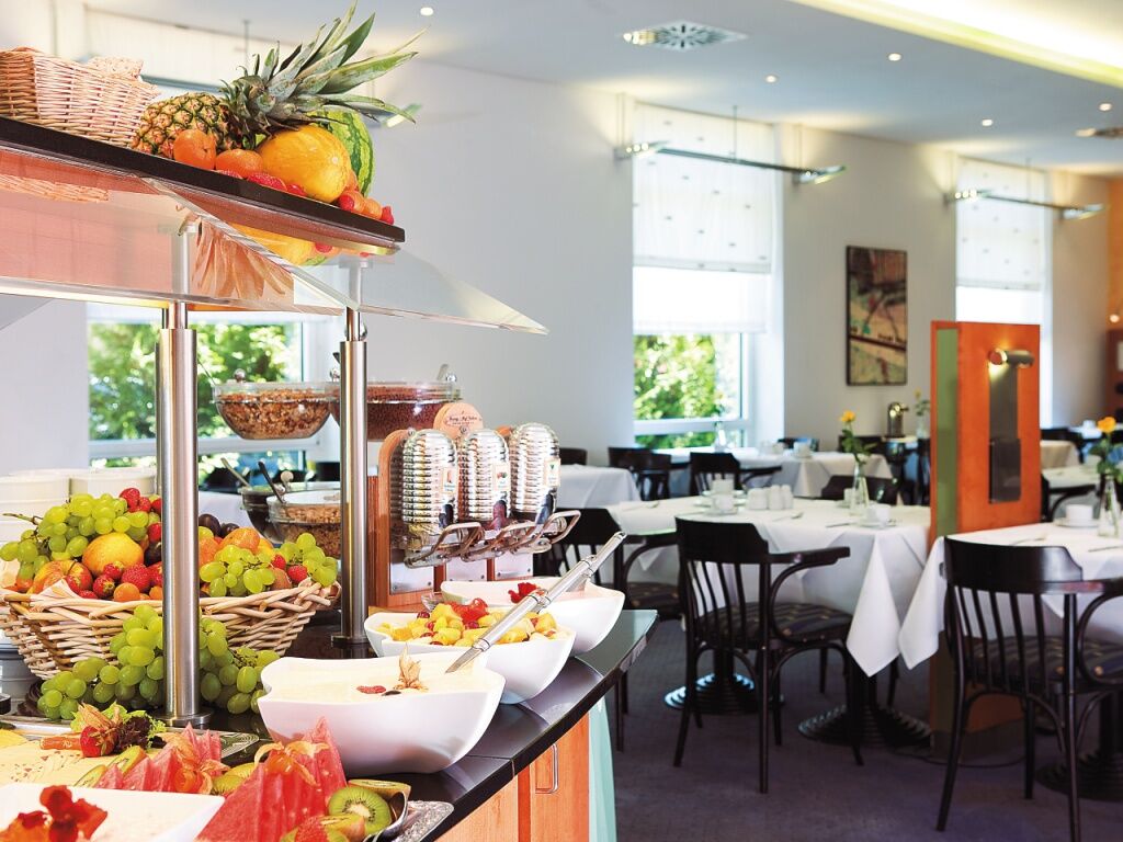 Intercityhotel Rostock Bagian luar foto